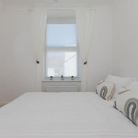 Seabreeze 3 - Seaview & Parking St. Ives Exterior foto